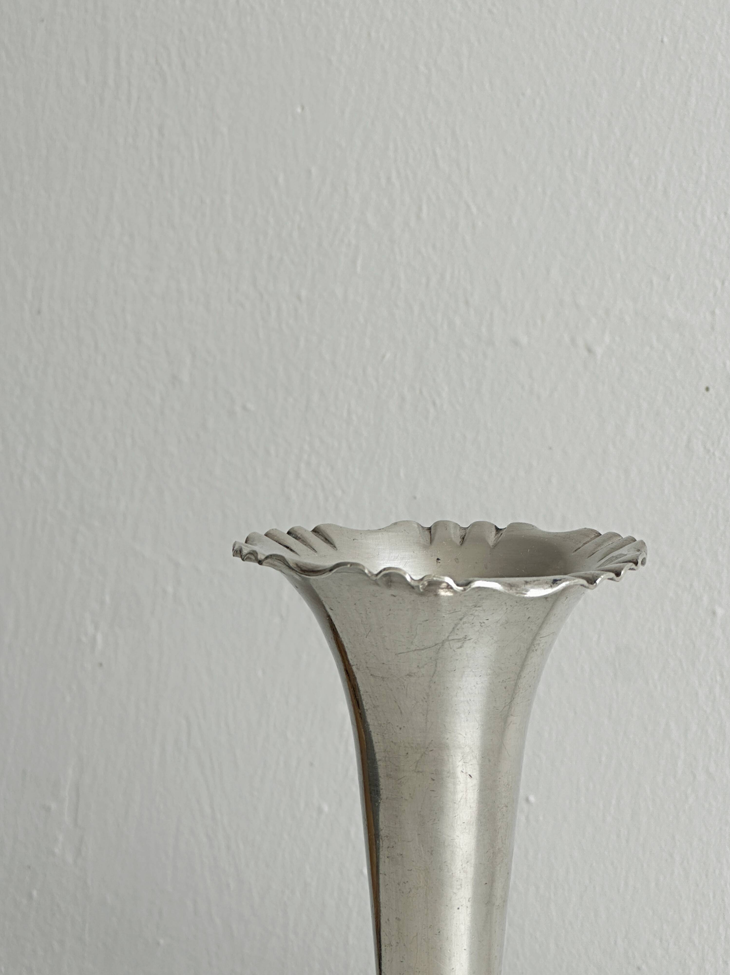 Patinated silver-plated soliflore