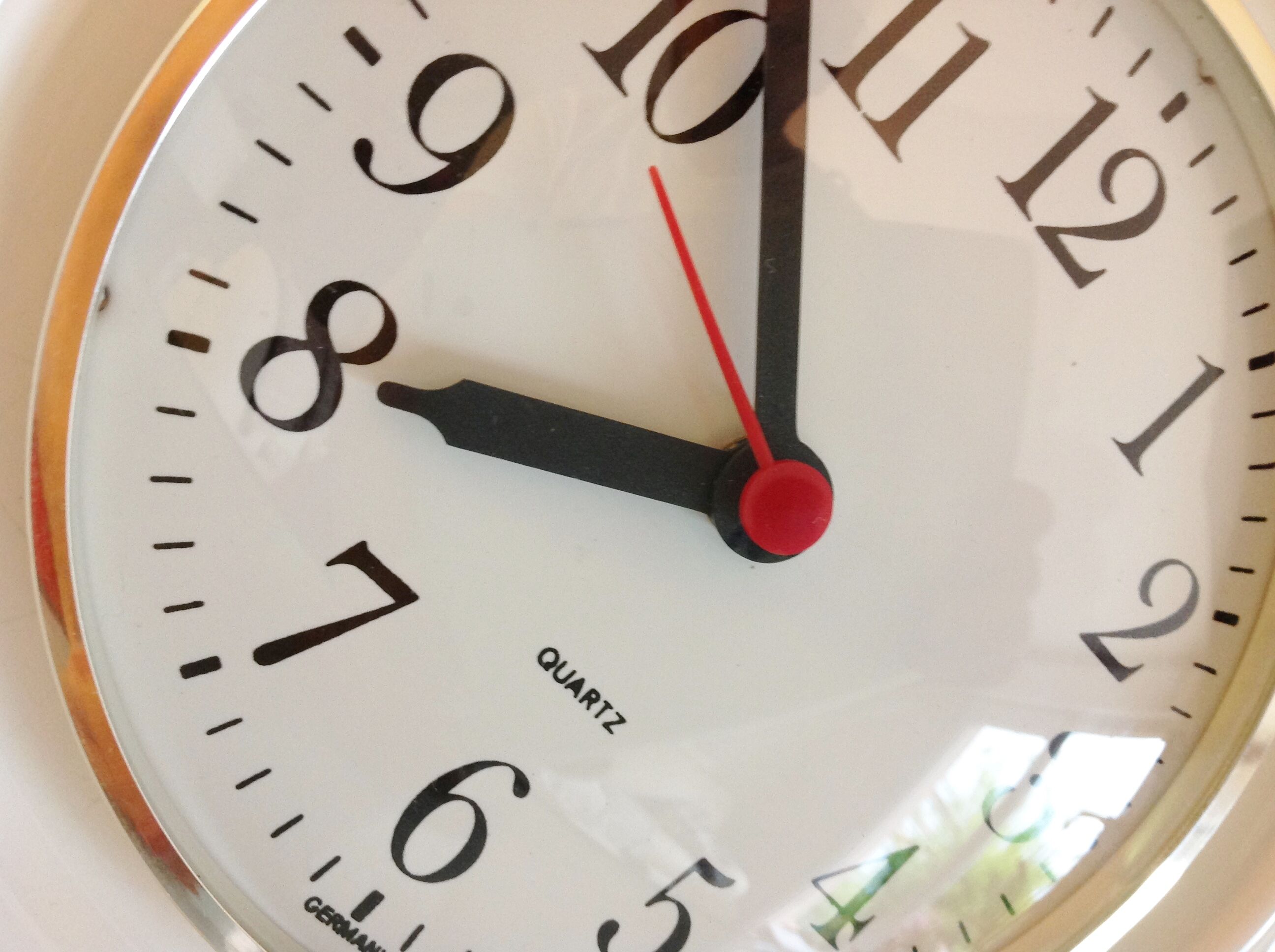 White ceramic square clock, vintage 60/70
