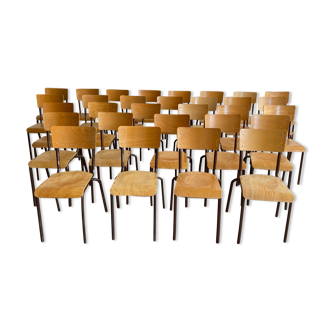 Set de 30 chaises d'école vintage