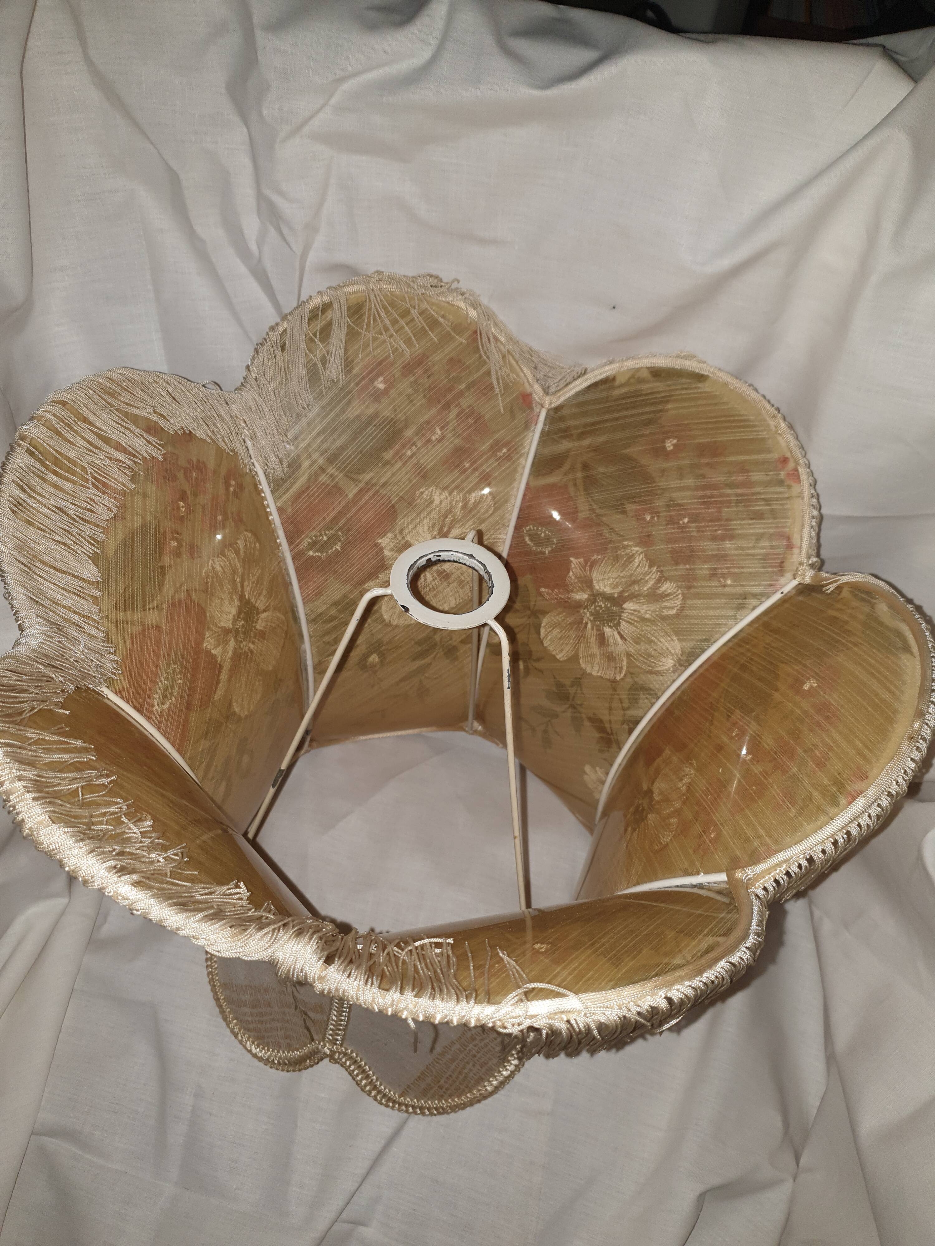 Floral pattern lampshade