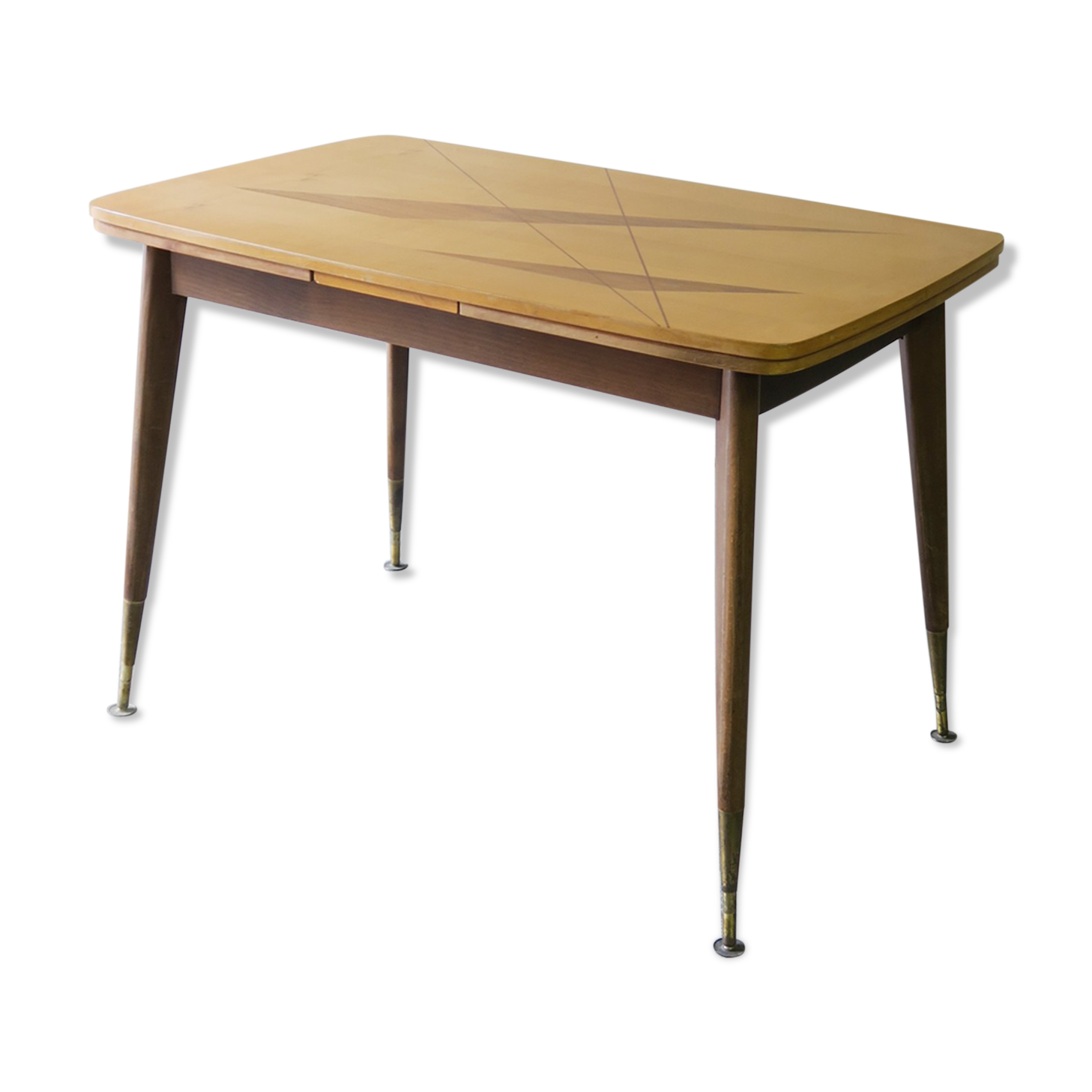 Meal table with extension cords