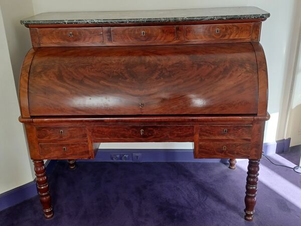 Bureau à cylindre en acajou époque Restoration