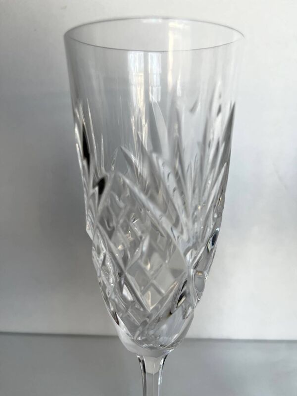 6 flutes à champagne en cristal de Saint Louis