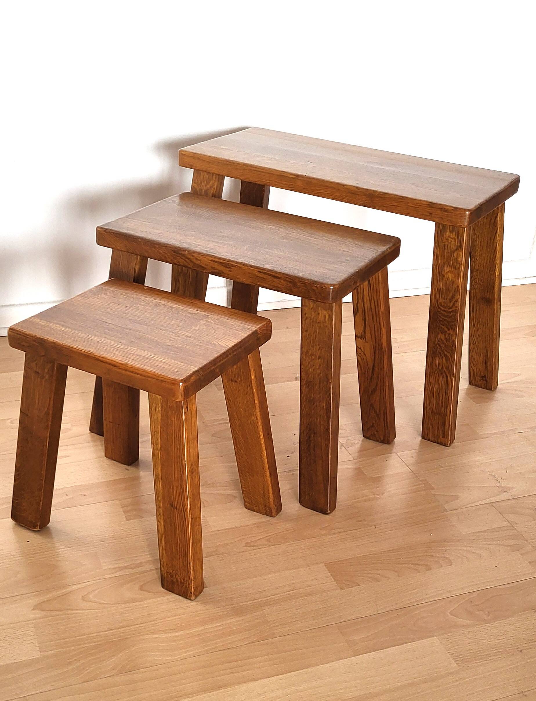 3 nesting tables in Brutalist style from the 70s in light oak.