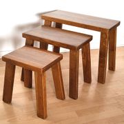 3 tables gigognes Brutaliste 70' en chêne blond