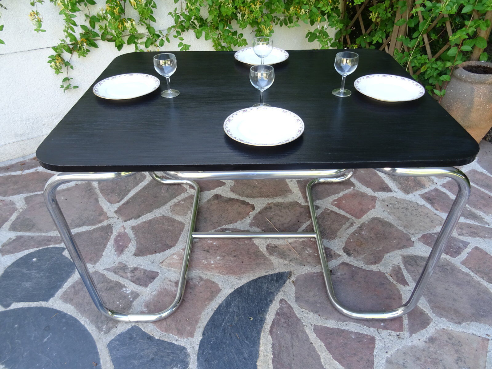 Modernist Bauhaus spirit table