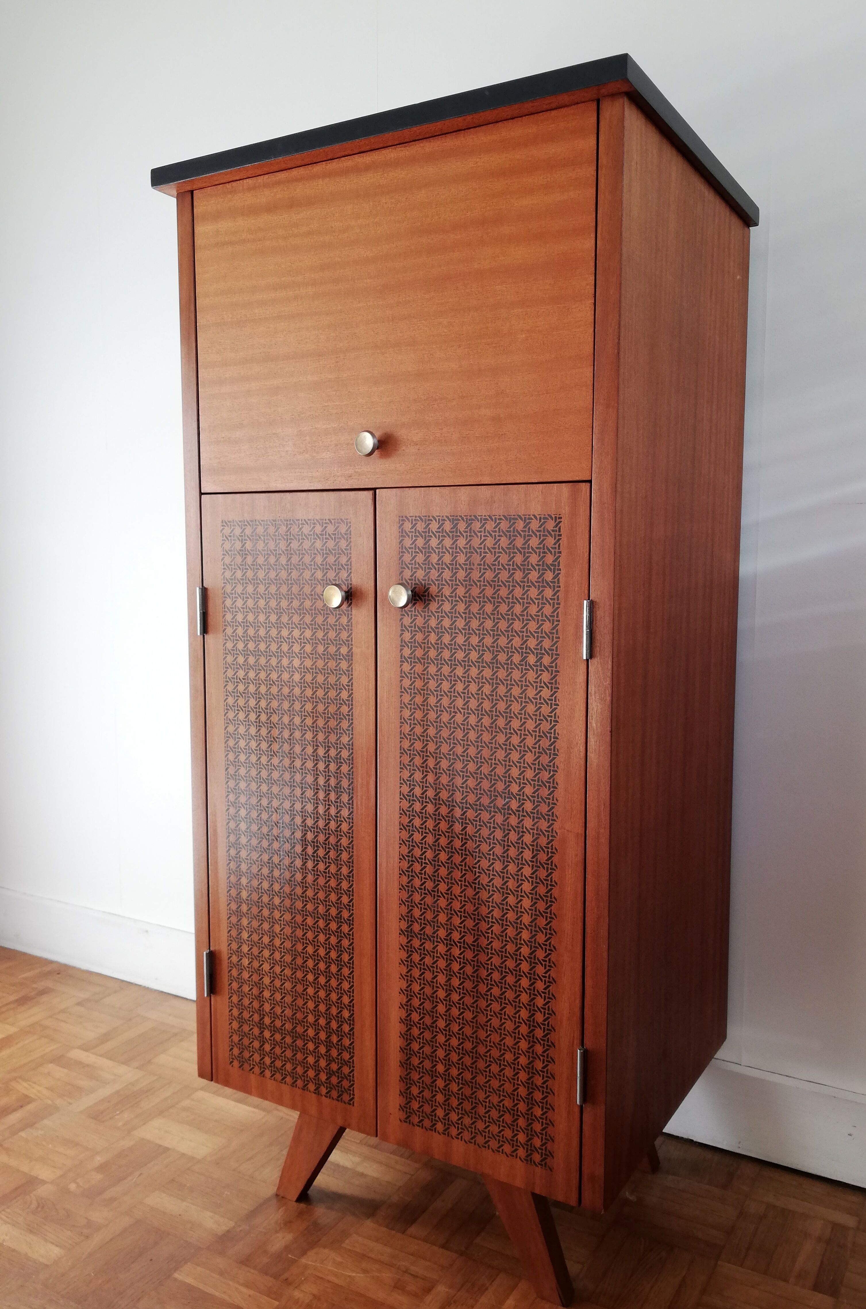 Vinyl platinum hifi furniture