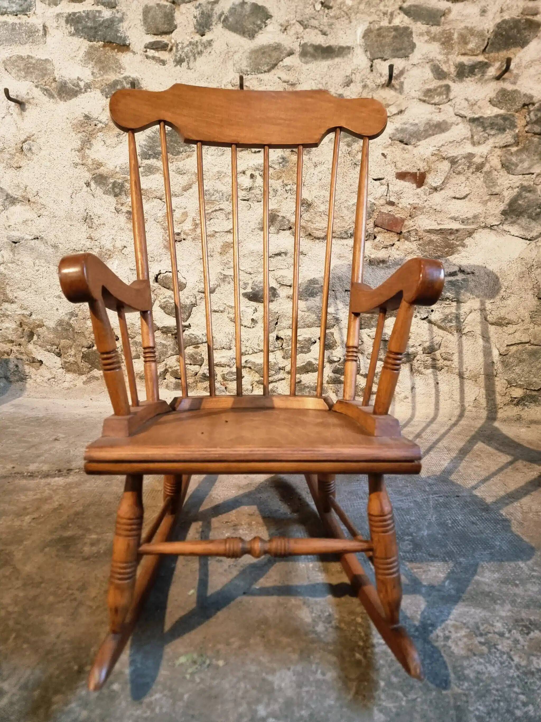 Vintage French Beech Rocking Chair – Mid-20th Century Windsor Style