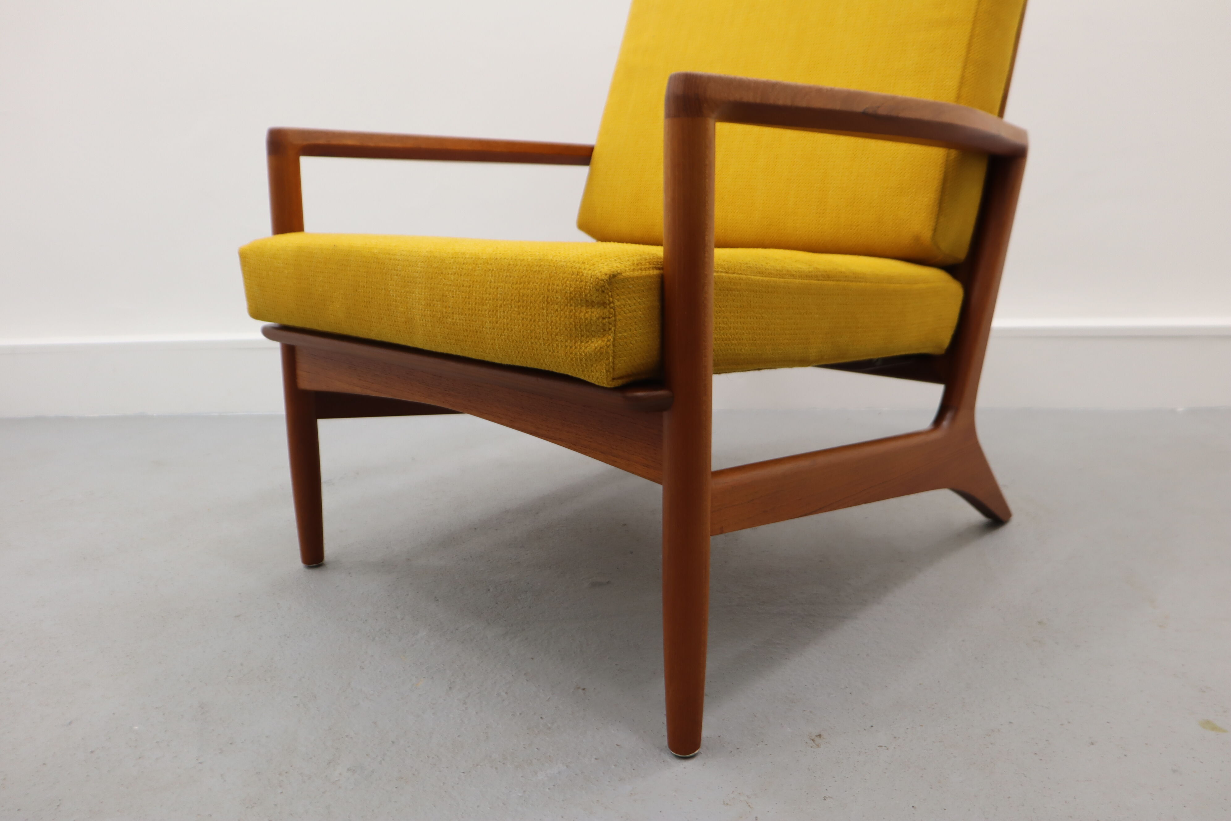 Vintage Danish Design Teak Lounge Chair, 1970s