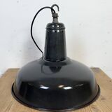 Lampe à suspension industrielle en émail gris foncé français, années 1960
