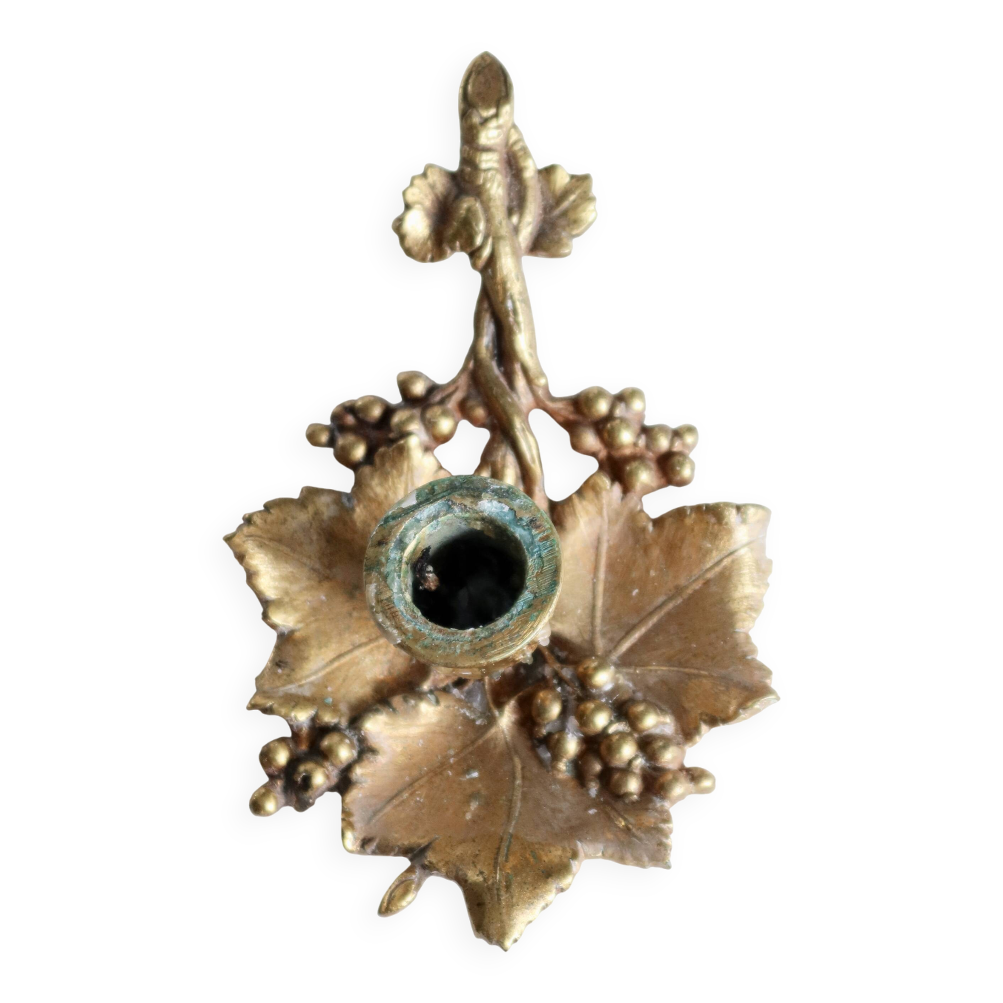 Vintage brass cellar rat – Vine leaf and grape cluster decor