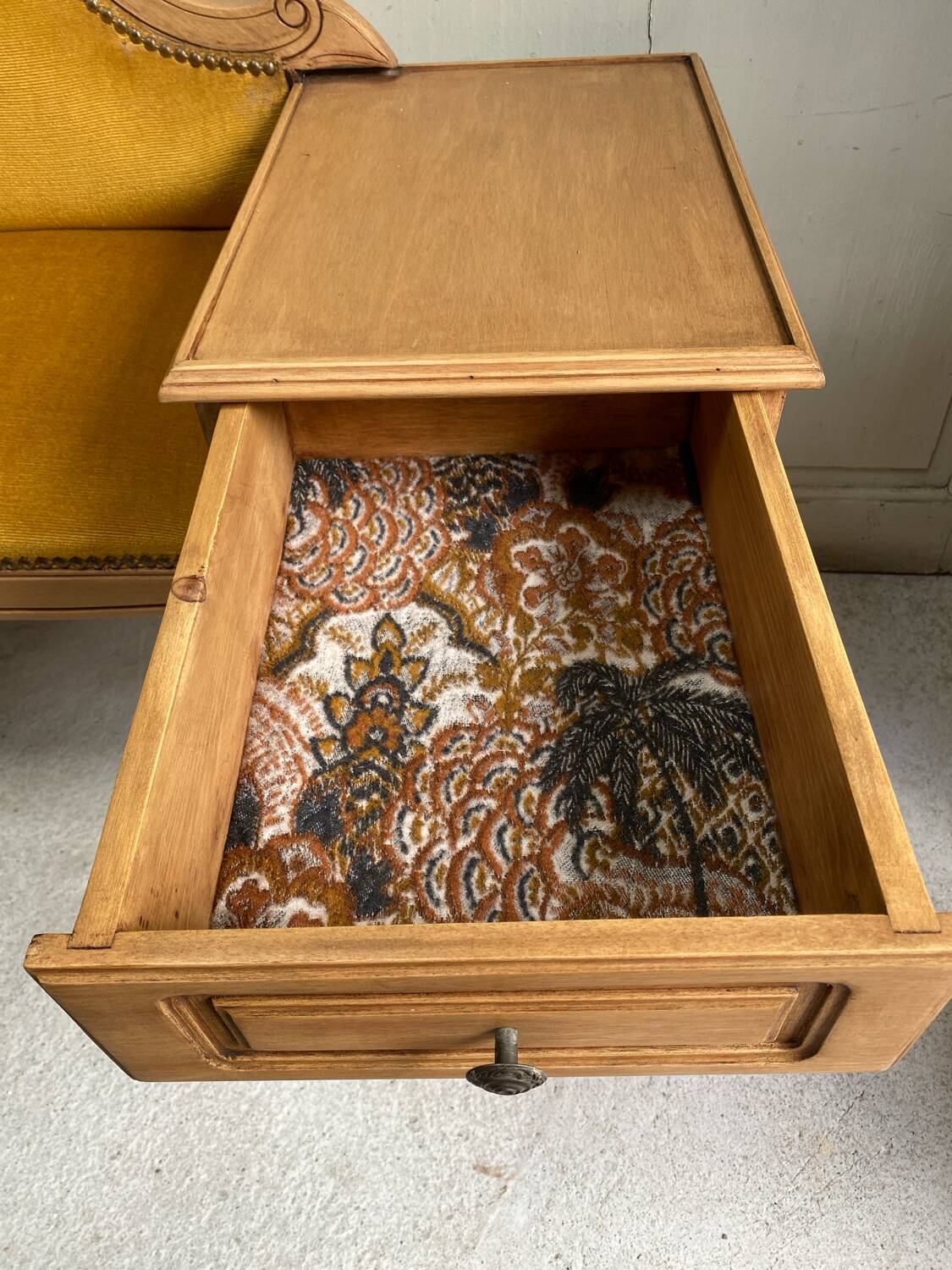 Restored vintage bench – “chat” furniture with integrated drawer