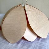 Suspension lotus flower petals