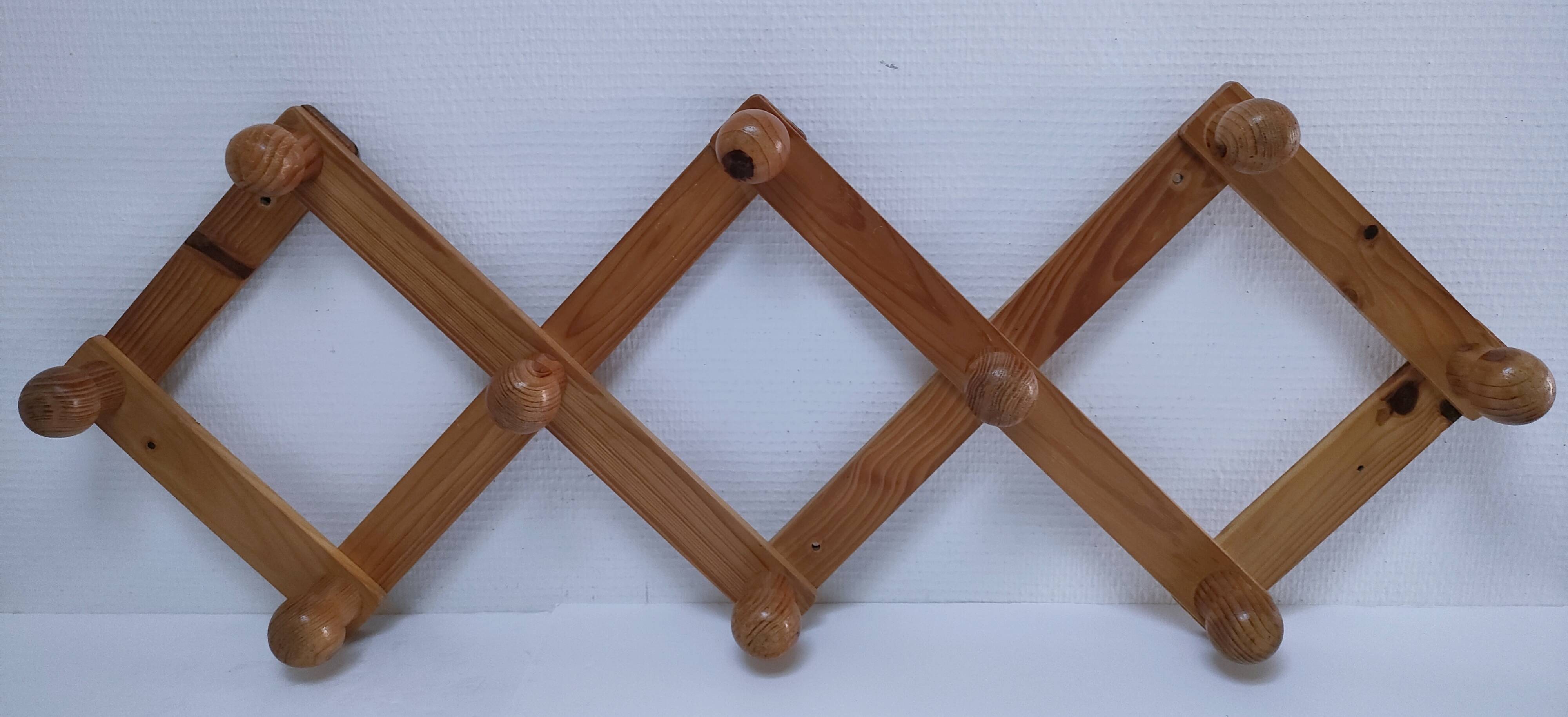 Vintage solid pine accordion coat rack