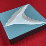 enameled metal pocket tray