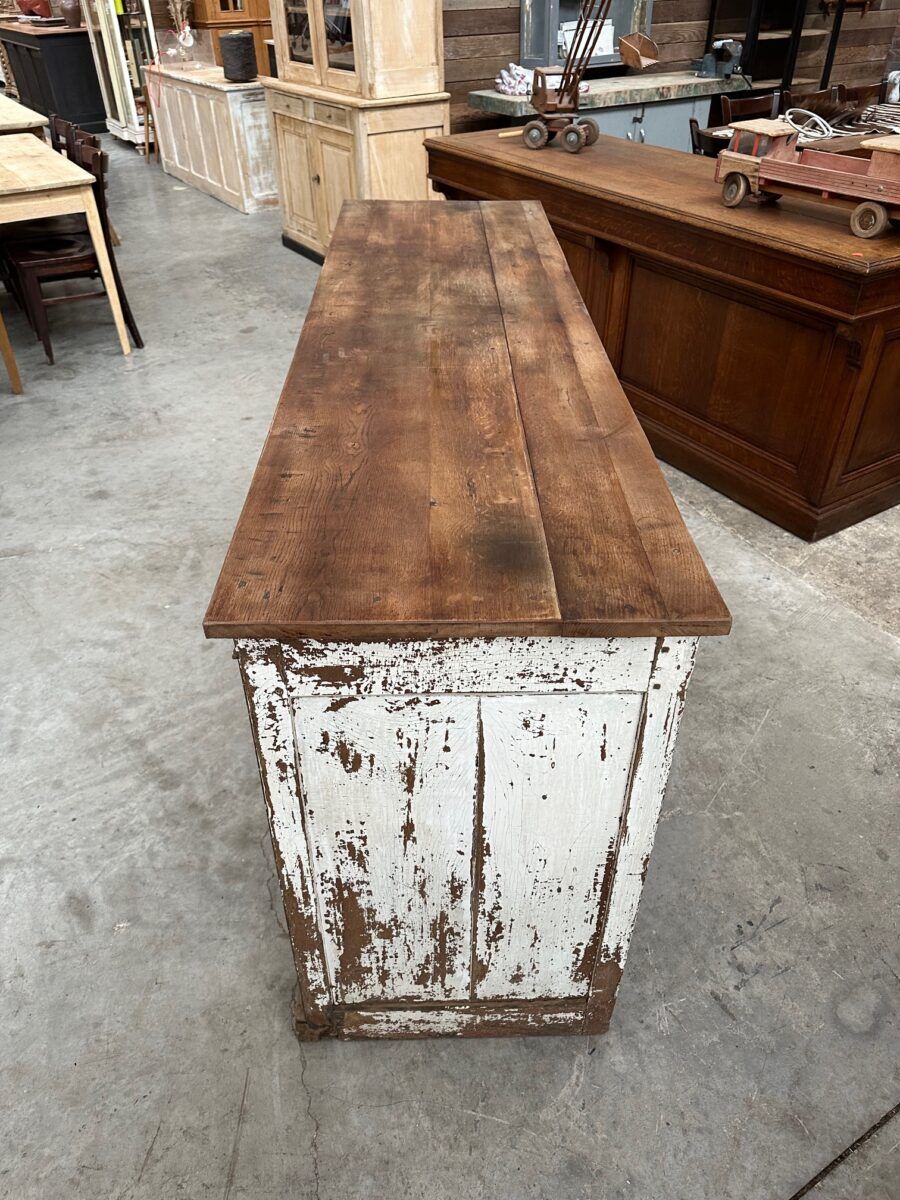 Fine oak furniture from the late 19th century.