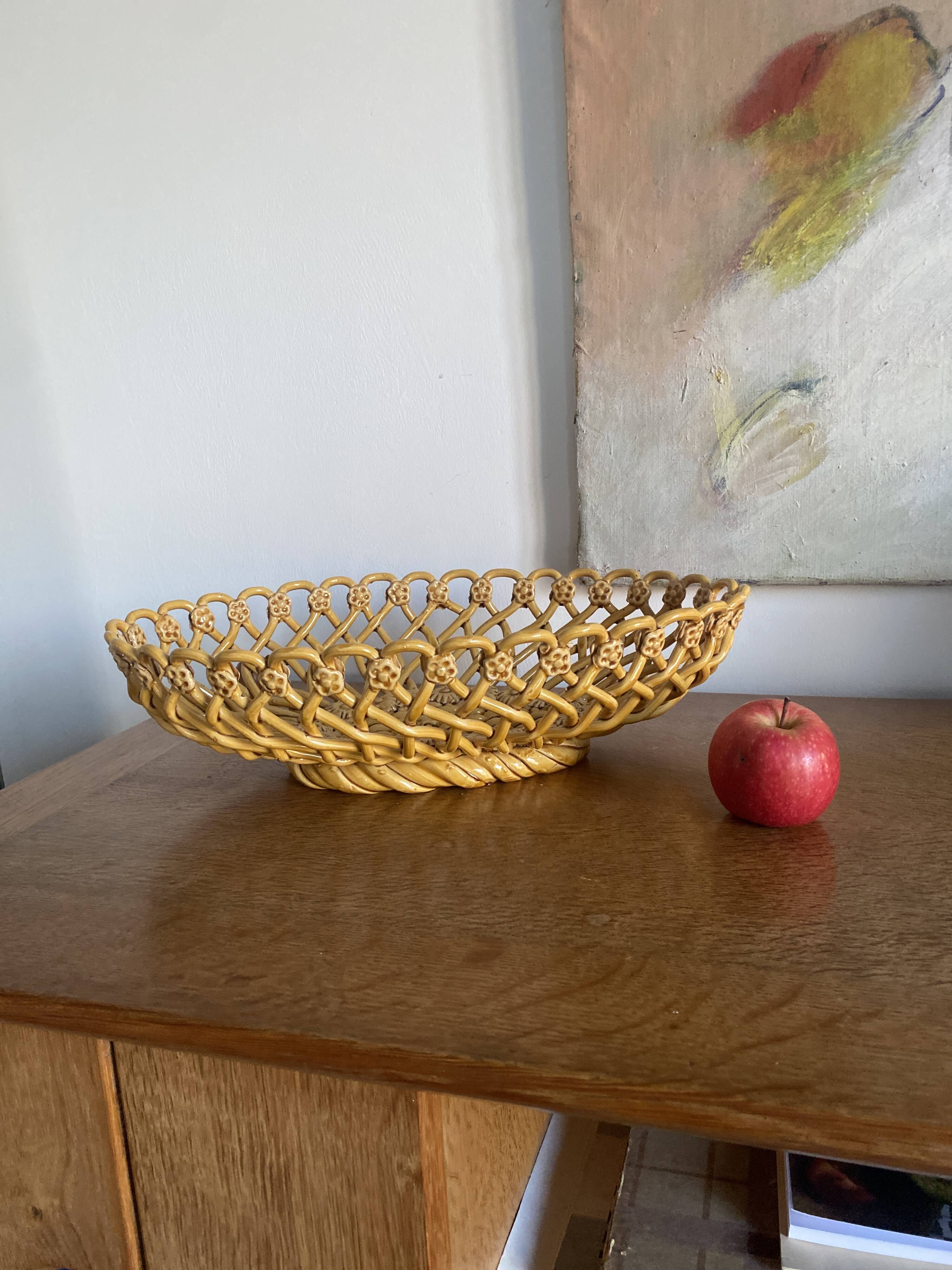 Pichon Uzes fruit bowl
