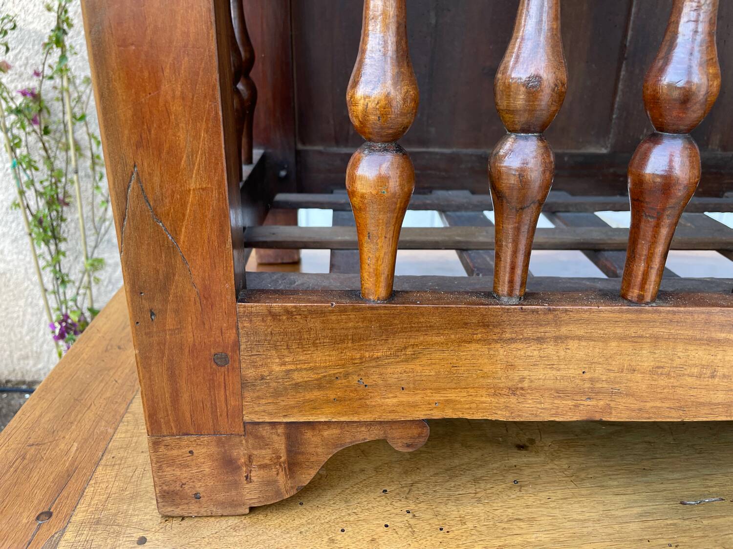 19th century Provençal walnut panetière