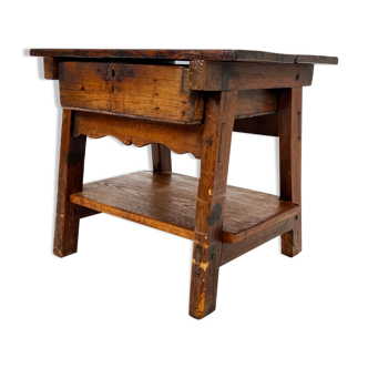 17th century antique spanish oak sidetable, 1700