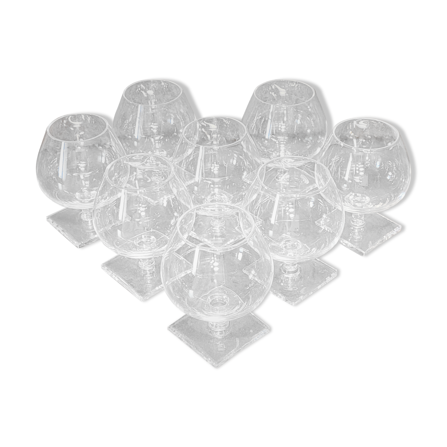 Eight vintage vintage crystal glasses