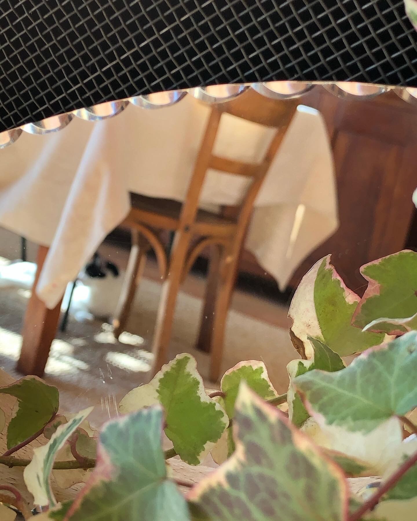 Bevelled oval mirror 25x10cm