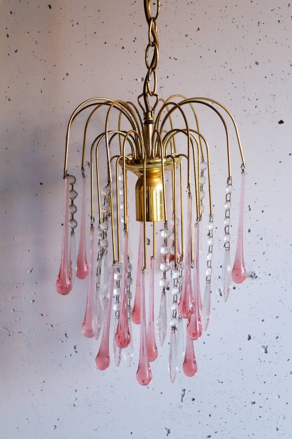 Murano crystal drop chandelier in pink
