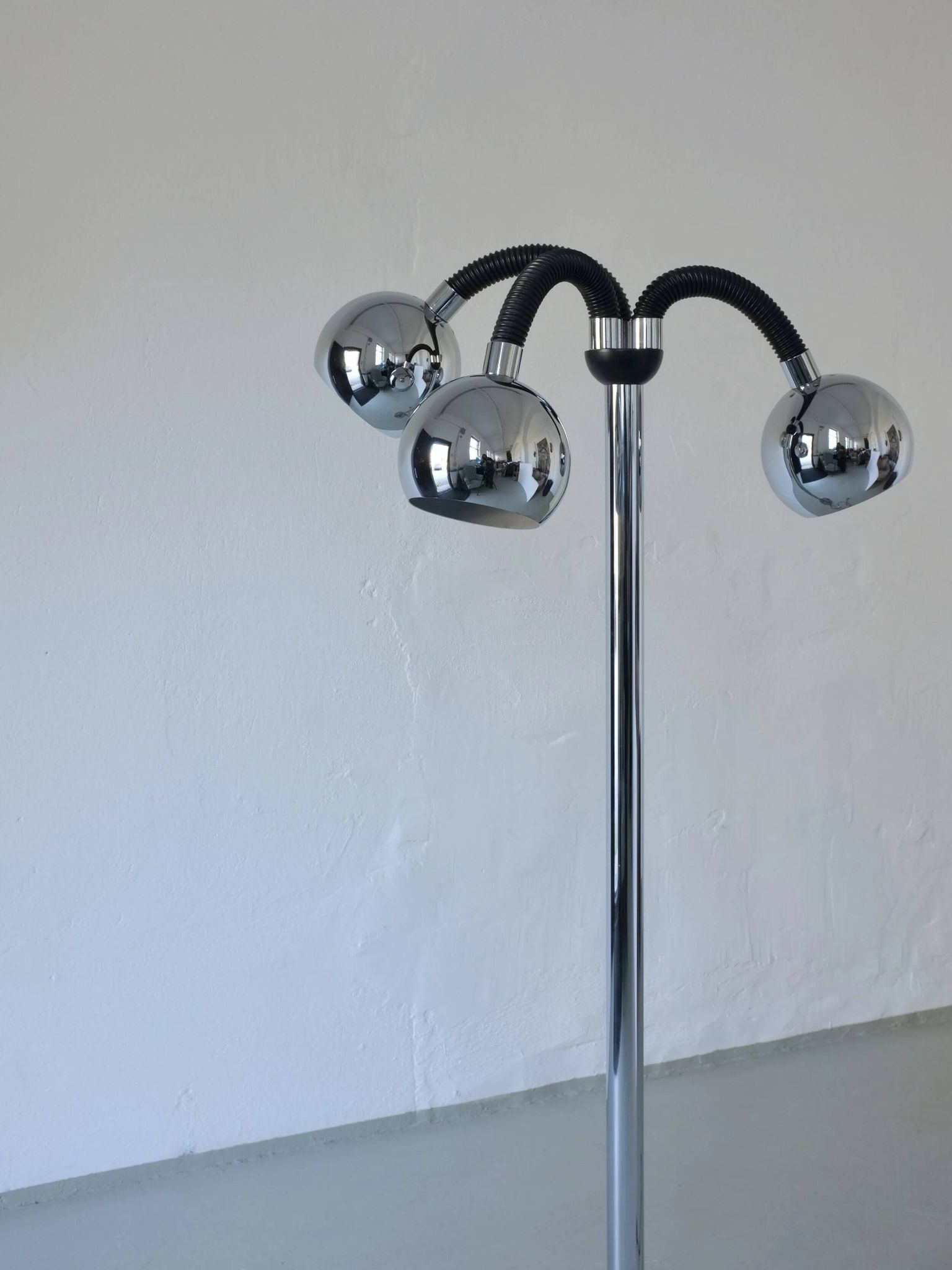 Chrome 3-arm space-age floor lamp | Italy | 1970s