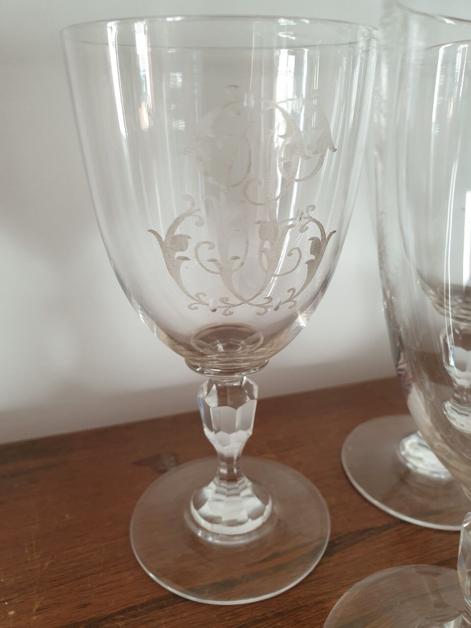 Set of 5 old screen-printed glasses