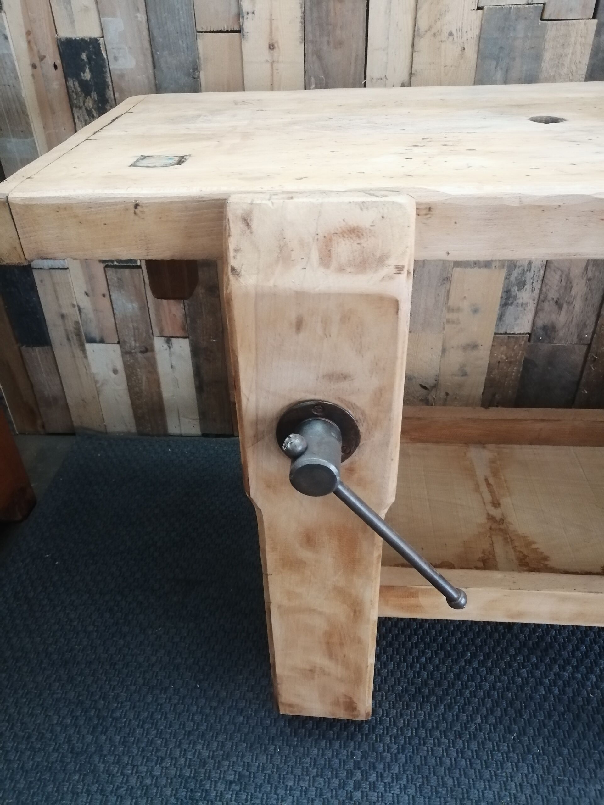 Carpenter's workbench