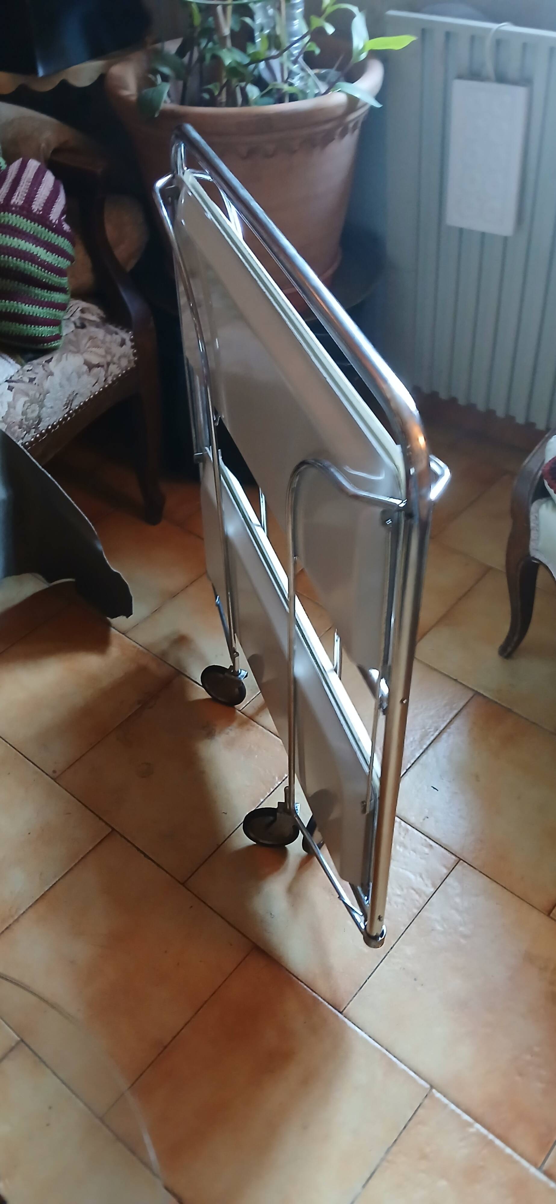 Desserte pliante sur roulettes, années 70