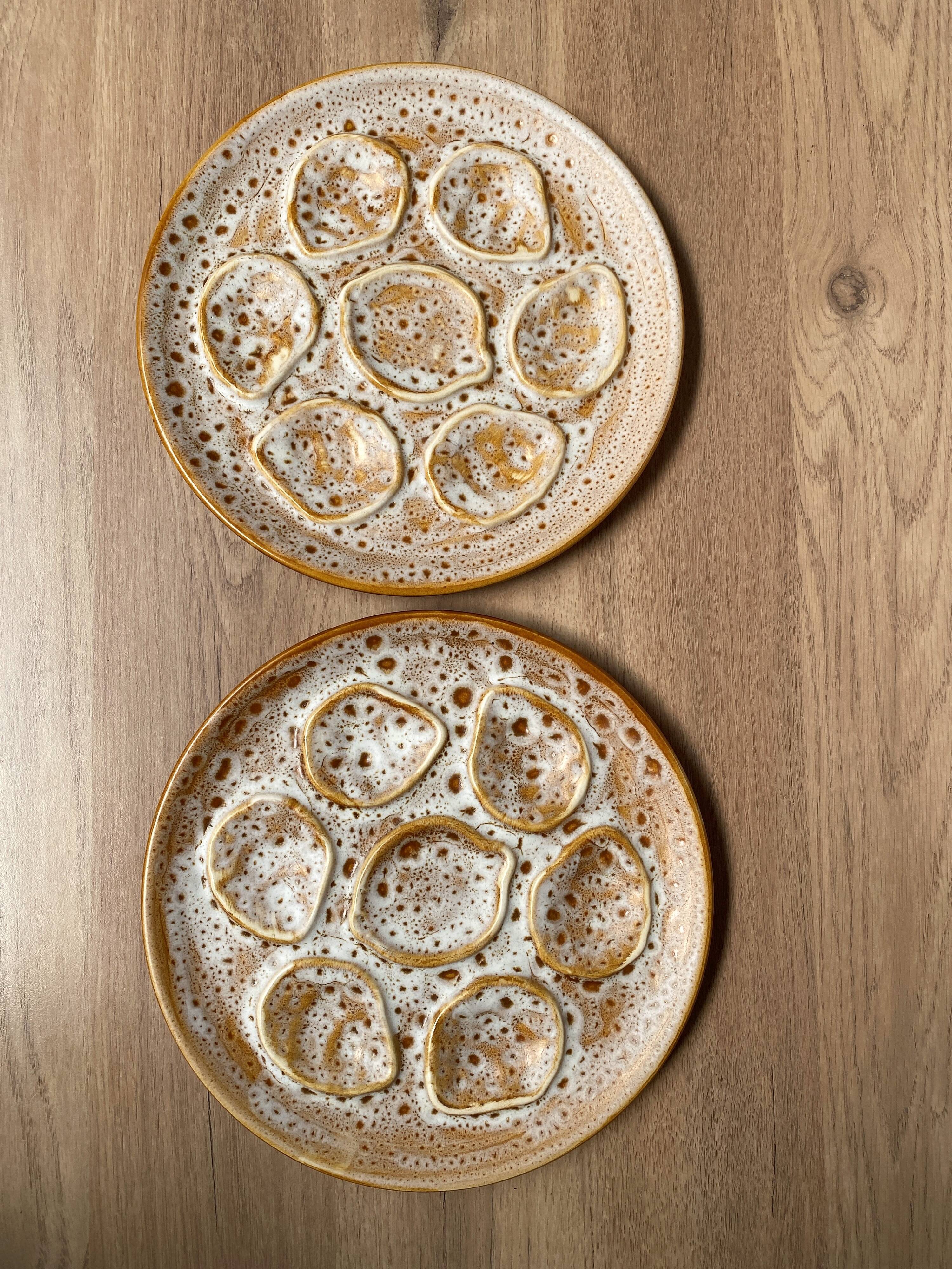 2 Niderviller oyster plates