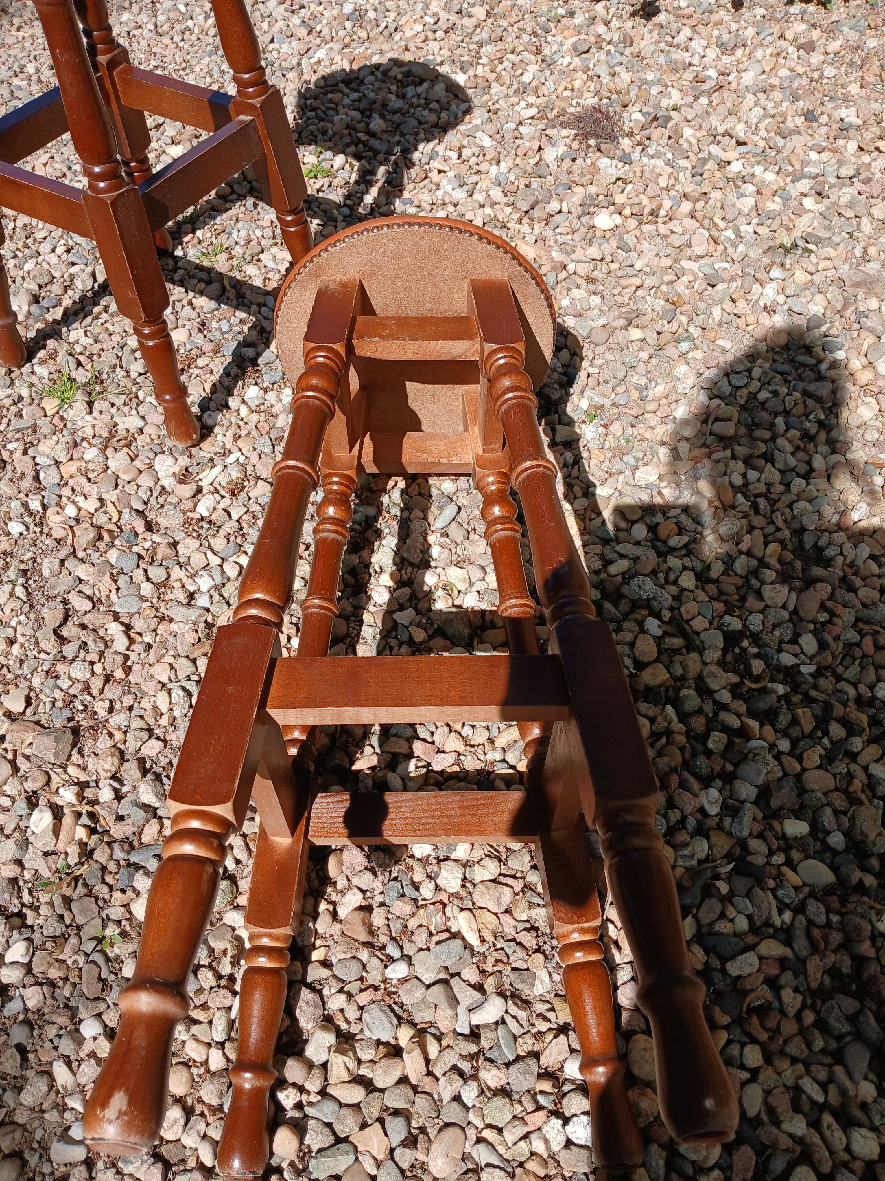 2 vintage bar stools