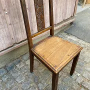 Vintage Art Deco chair in carved oak from the 1930s.