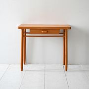 Table de chevet scandinave en hêtre des années 1960