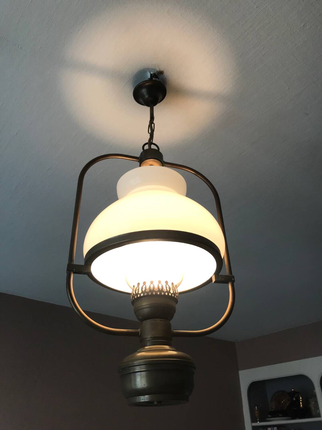 Chandelier / old suspension with opaline / kerosene lamp