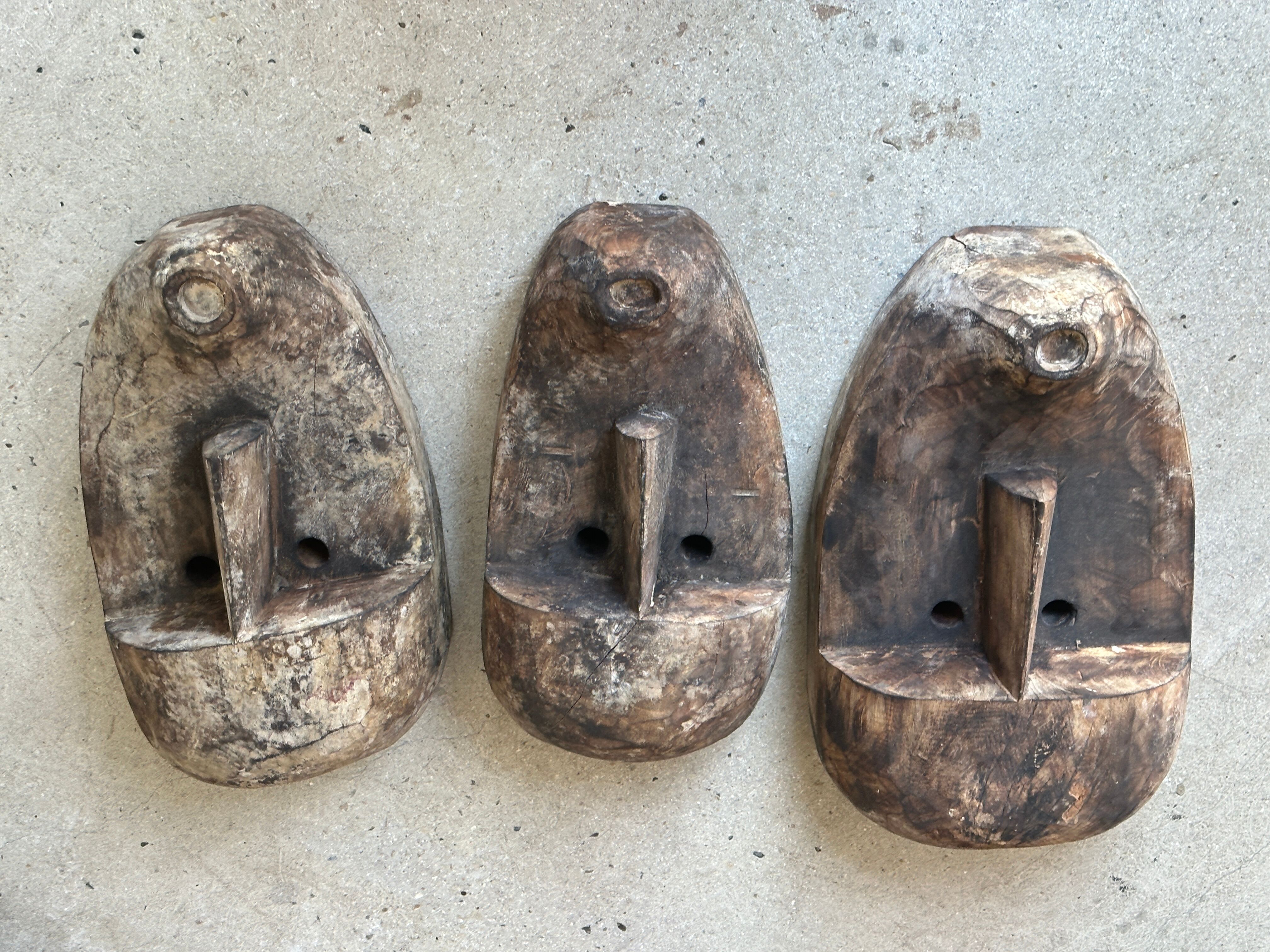 Large Timor mask in patinated wood H:50cm (1)