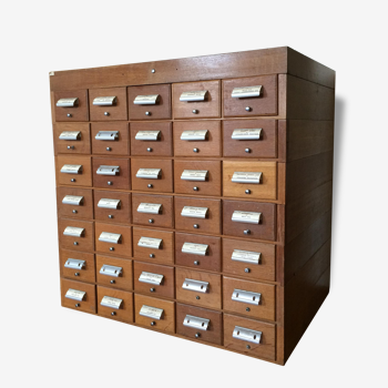 Furniture business - 35 drawers - TBE