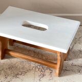 Tabouret vintage en hêtre et peint en blanc