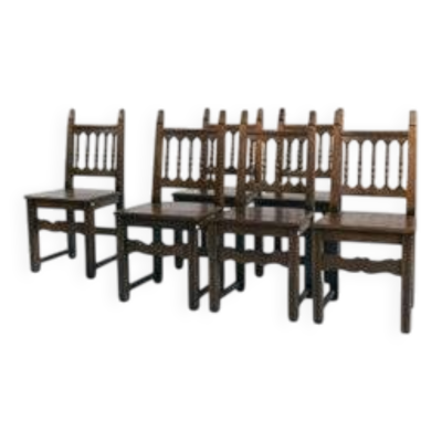 Chaises de salle à manger en noyer sculpté espagnol, années 1970