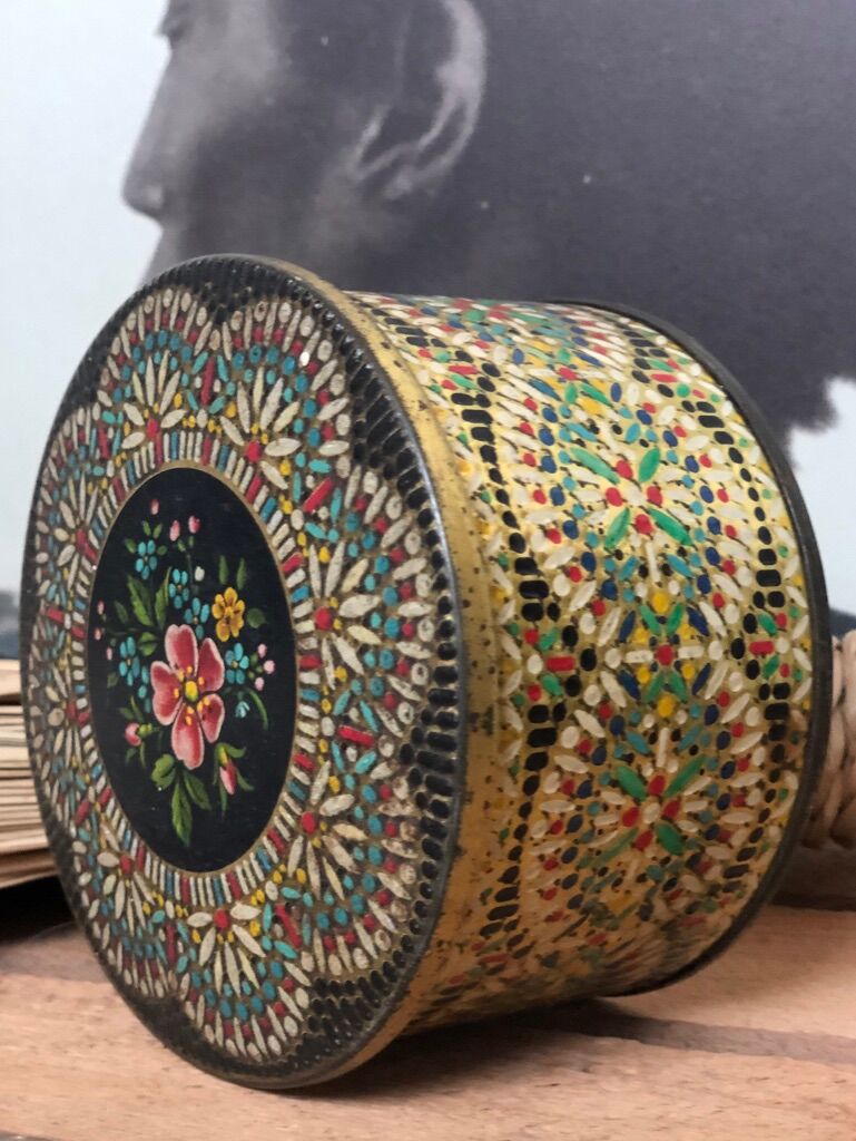 Metal candy box, flower and mosaic decoration, 60