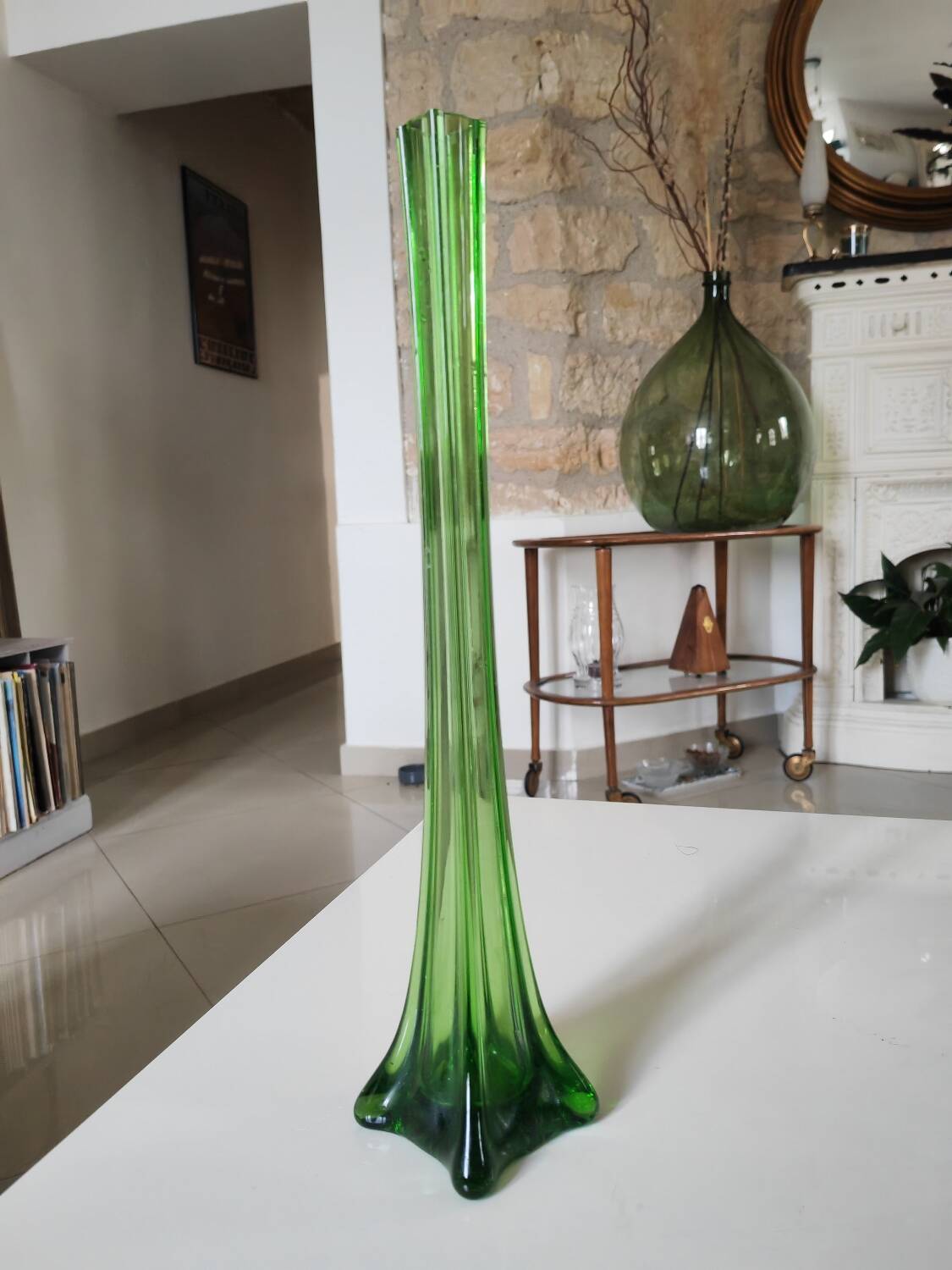 Green soliflore vase