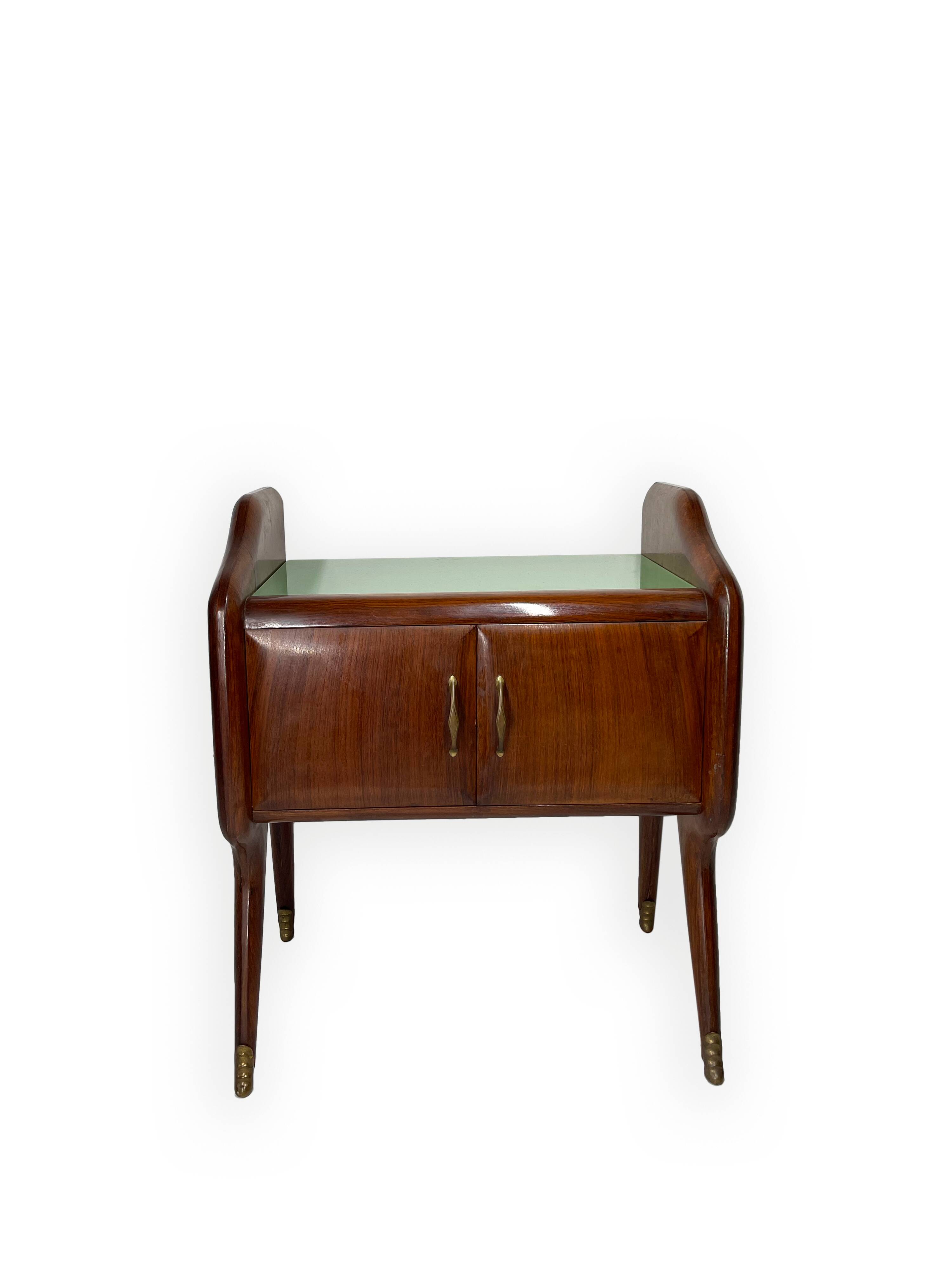 Table de chevet italienne du milieu du siècle