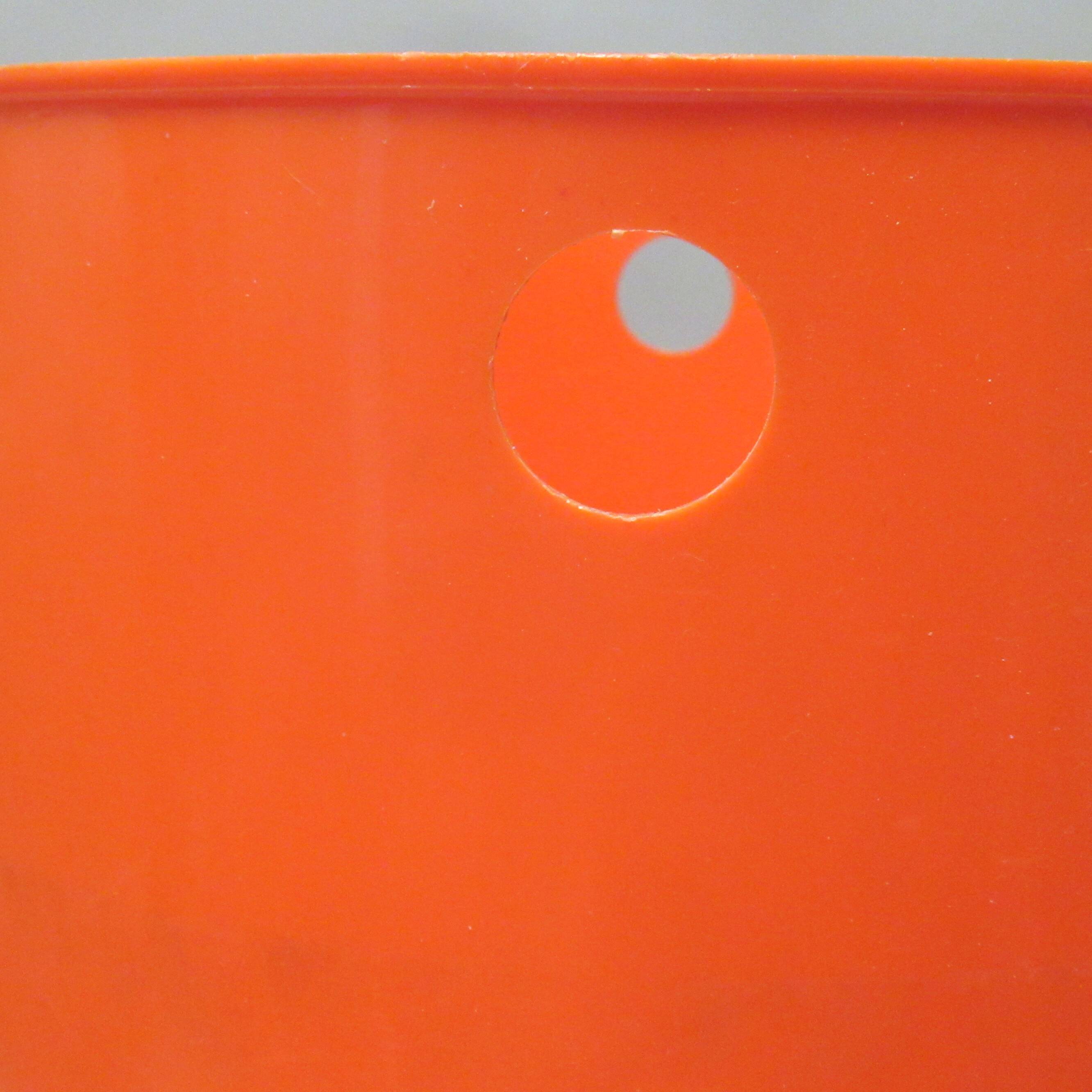 Corbeille orange Roger Tallon Art et Bureau