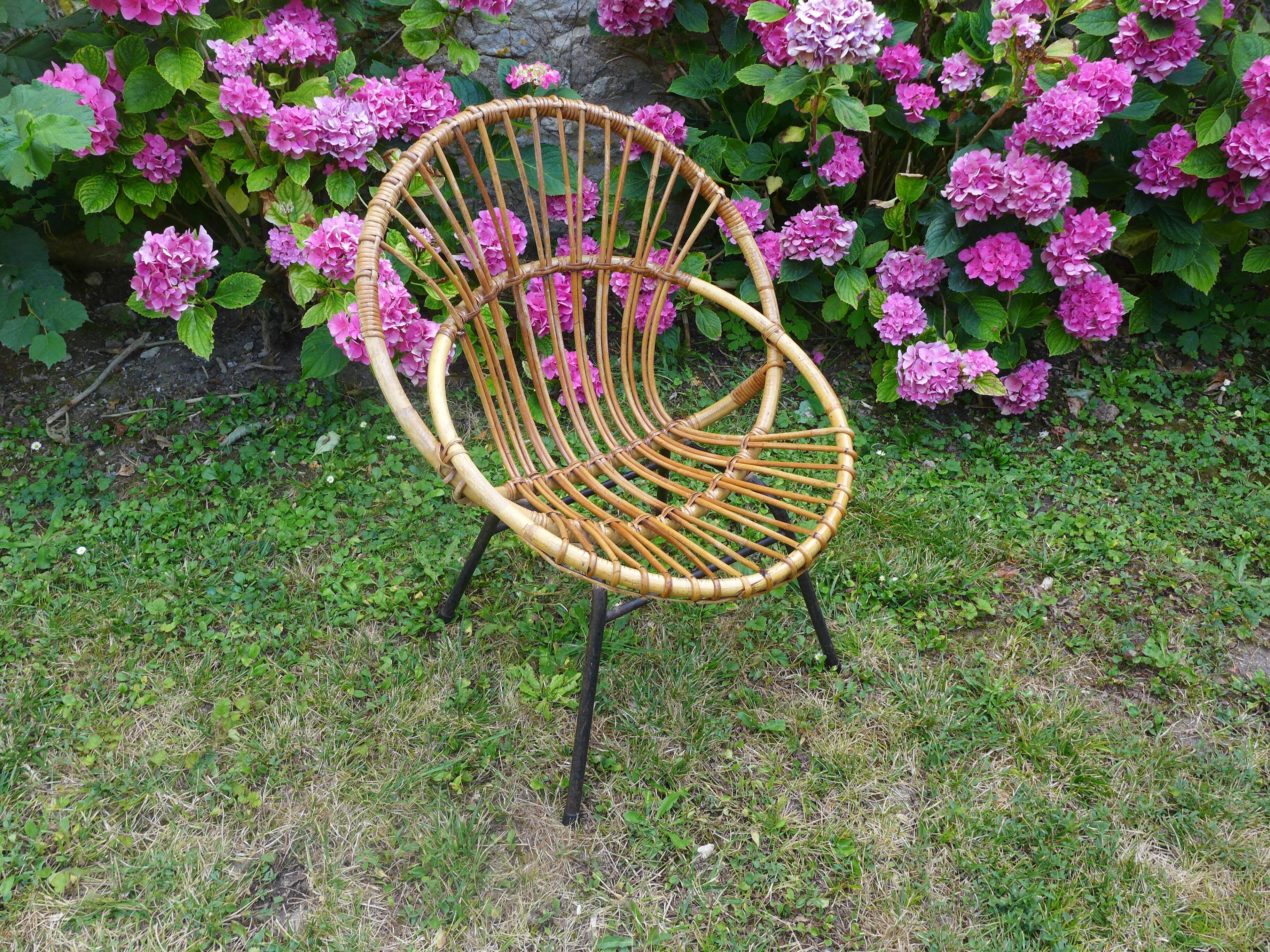 Vintage rattan chair