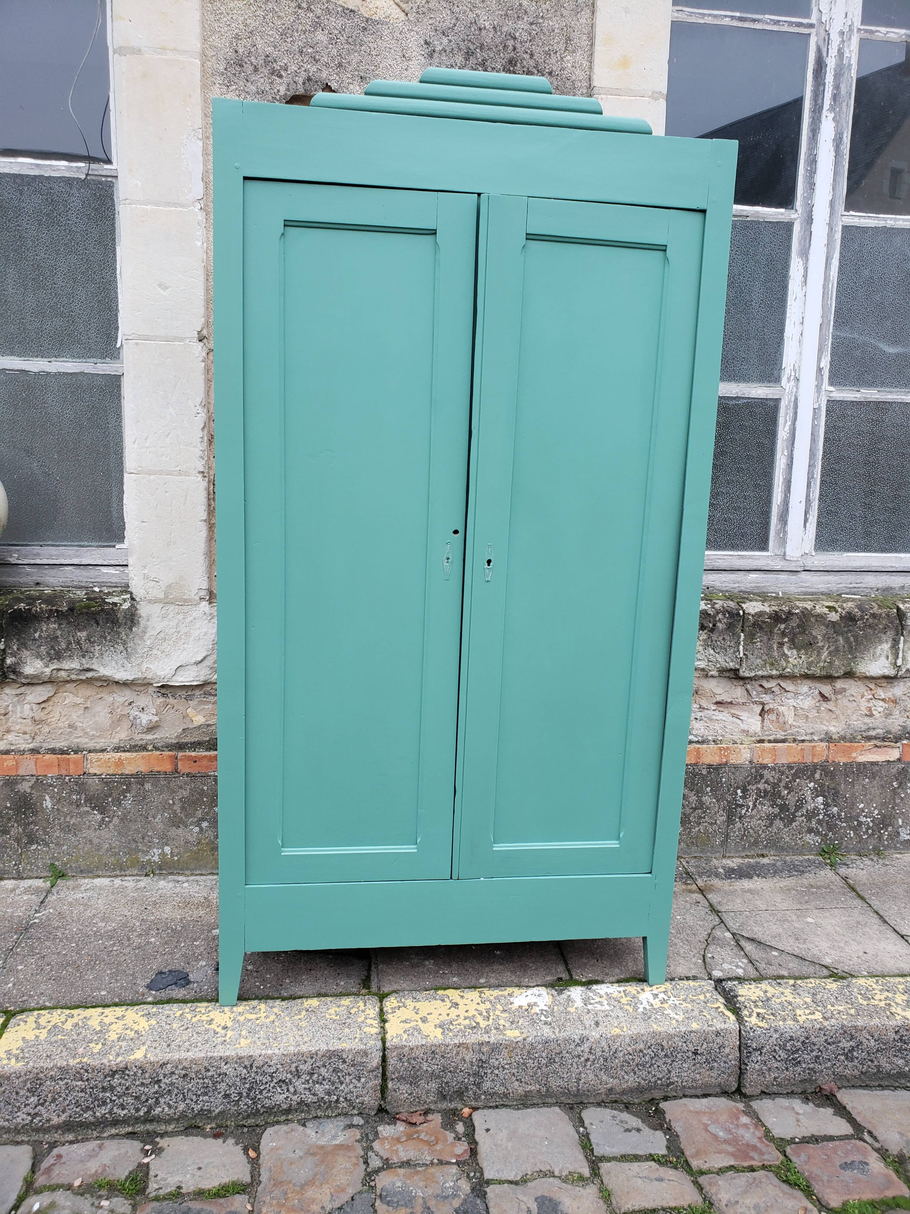 Parisian wardrobe patina green "favourites"