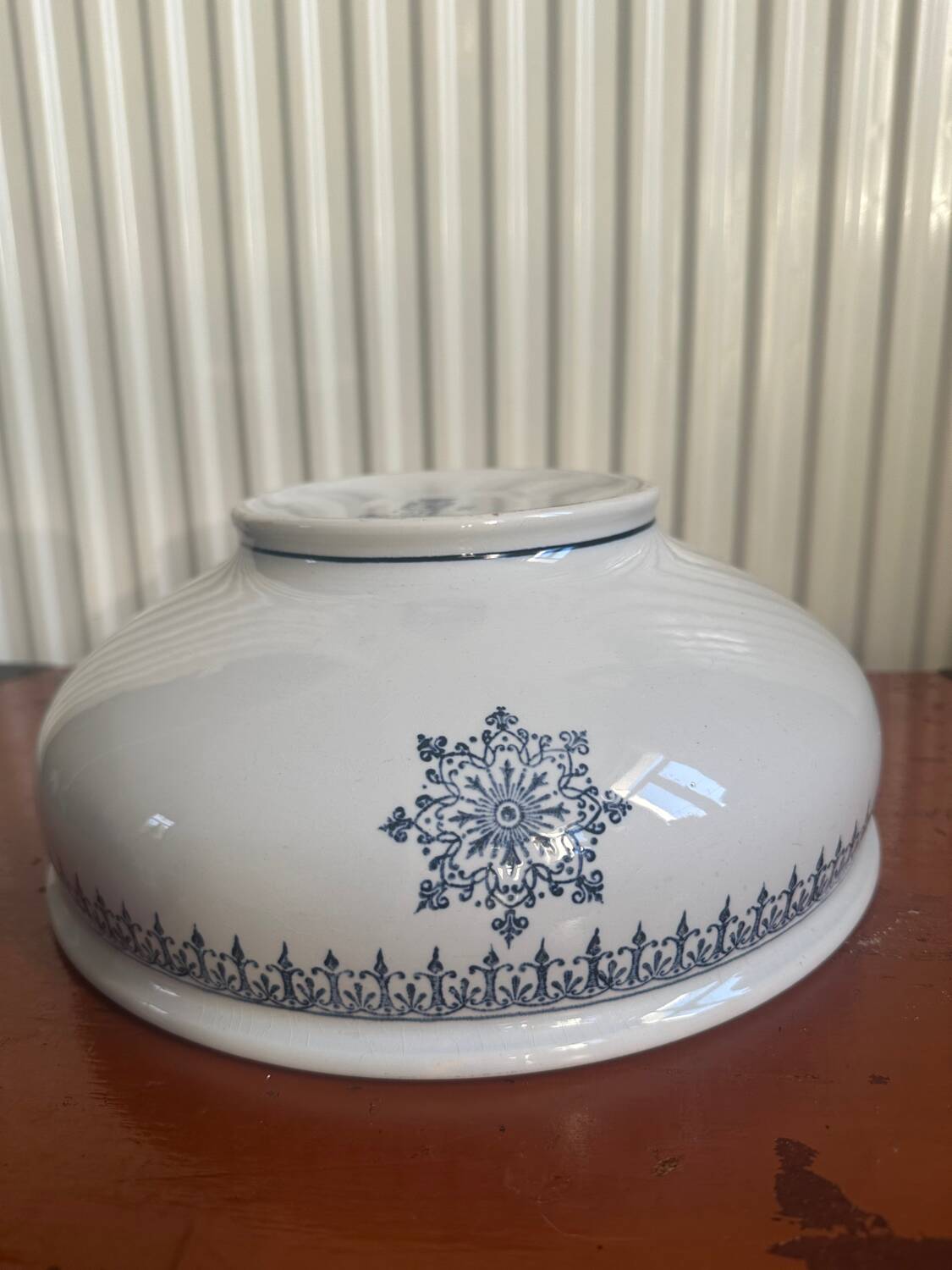 Large Saint Amand salad bowl