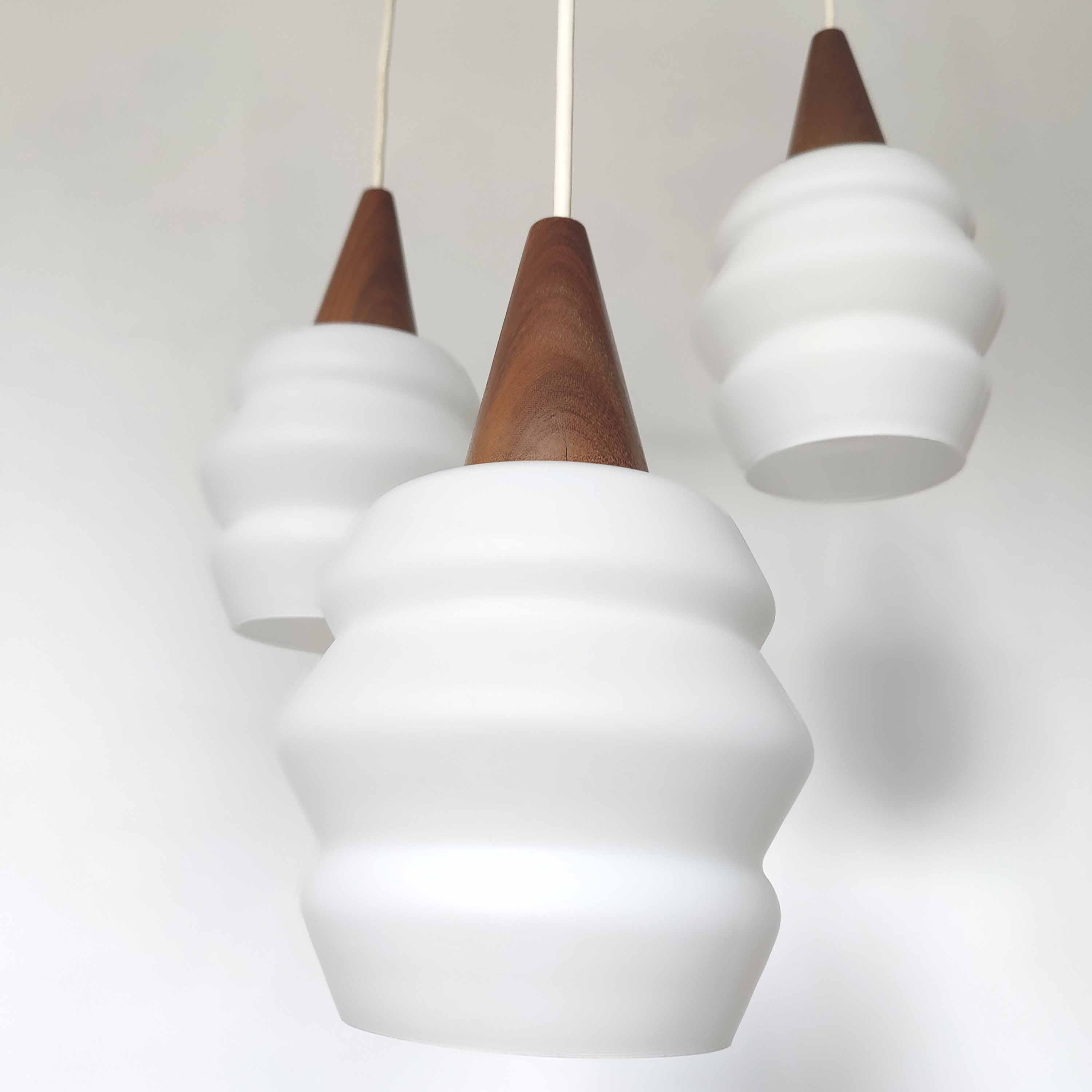 Suspension boomerang design Louis Kalff