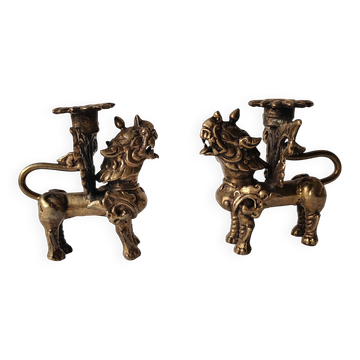 Paire de bougeoirs vintage en laiton massif, Chiens Foo / Lions gardie