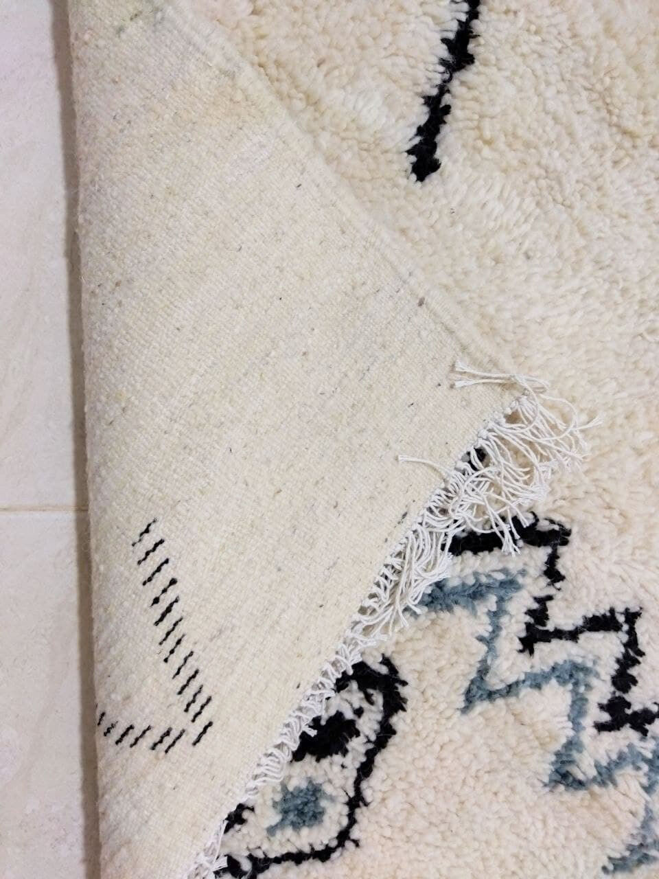 Tribal Berber carpet 165 X 104 CM