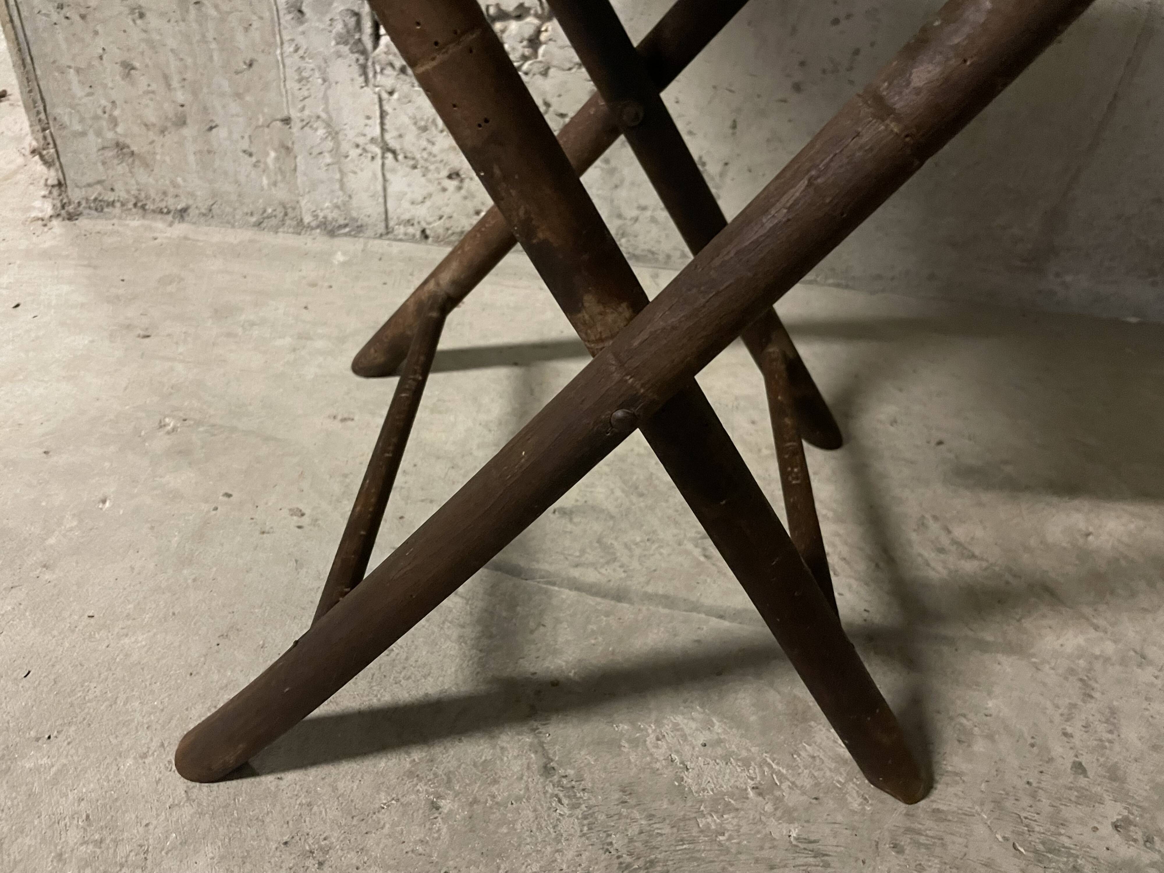 Nomadic stool 40s
